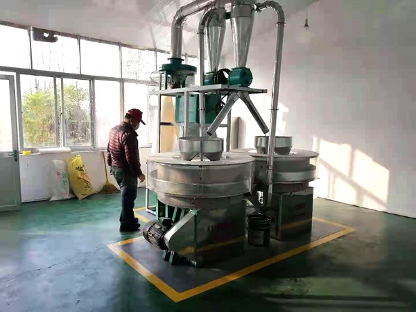 鑫峰面粉機械廠家自動上料石磨單機如何使用？